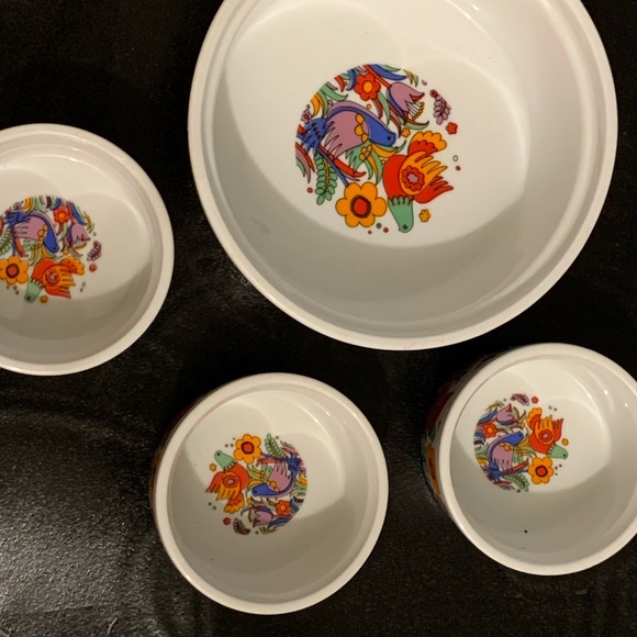 ROYAL CROWN PORCELAIN OVENWARE